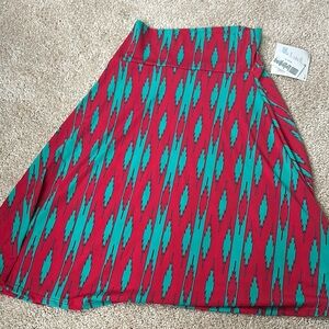 Lularoe Azure Stylish Red and Green Patterned Skirt nwt